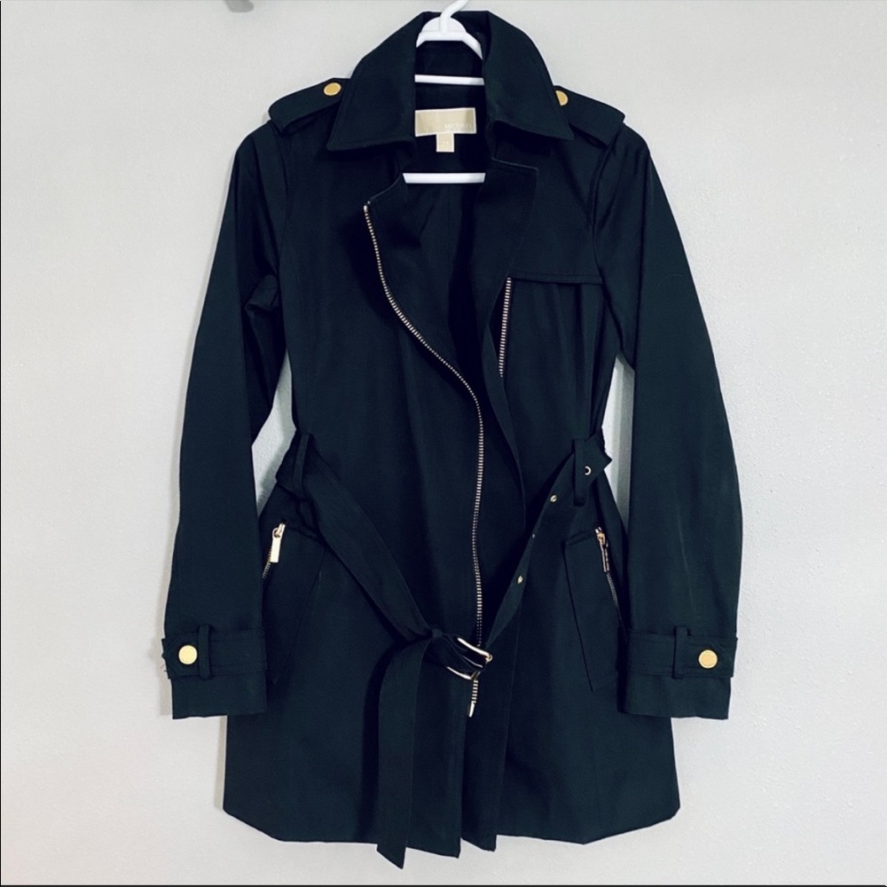 Michael Kors trench coat with tie in black with gold details